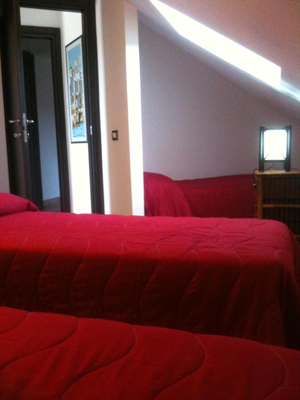Casa Vacanze Surriano Шакка Экстерьер фото