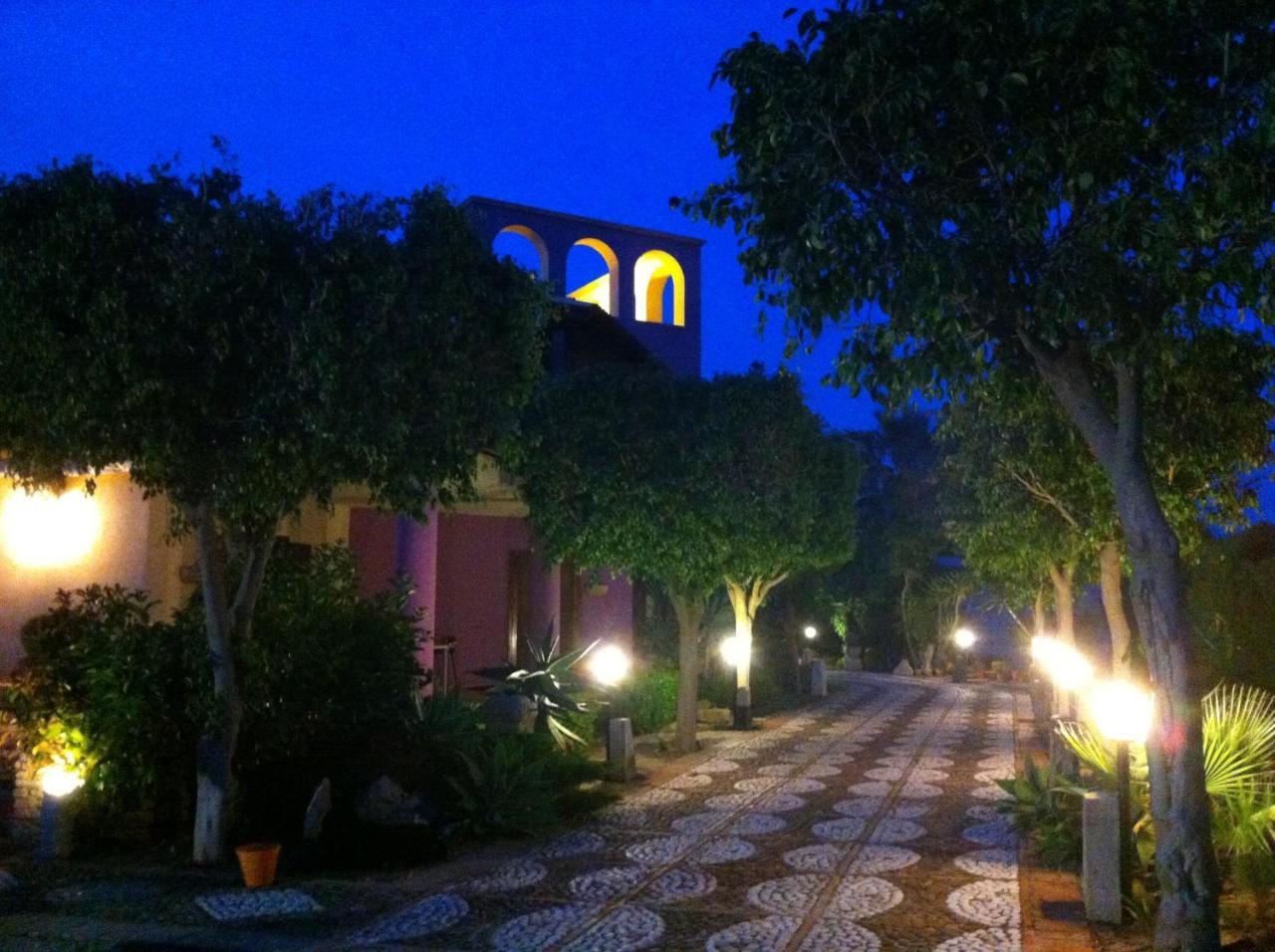 Casa Vacanze Surriano Шакка Экстерьер фото