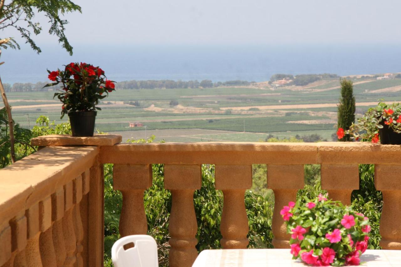 Casa Vacanze Surriano Шакка Экстерьер фото