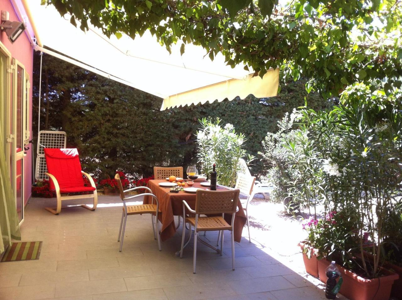 Casa Vacanze Surriano Шакка Экстерьер фото